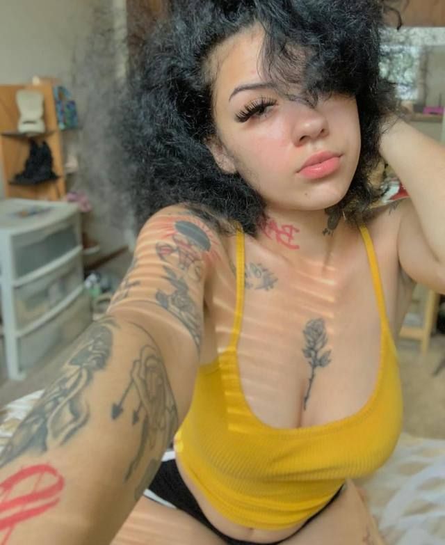 kayla available for hookup and massage - Image 2